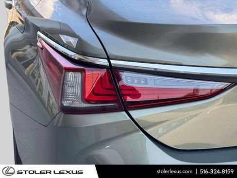 Used 2019 Lexus ES 350 w/ Premium Package FWD image 11