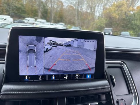 Used 2021 Chevrolet Suburban LT w/ LT Signature Package image 26