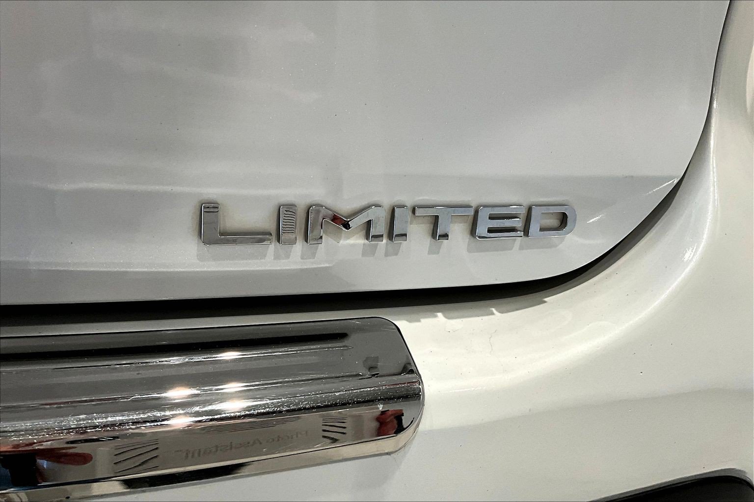 Used 2022 Toyota Highlander Limited FWD image 25