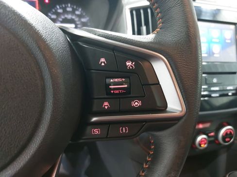 Used 2022 Subaru Crosstrek 2.0i Premium w/ Moonroof Package image 17