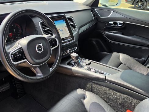Used 2020 Volvo XC90 T6 Momentum AWD/4WD image 23