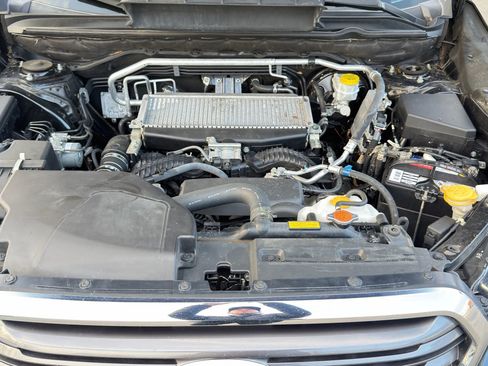 Used 2019 Subaru Ascent Limited w/ Popular Package #3 image 9