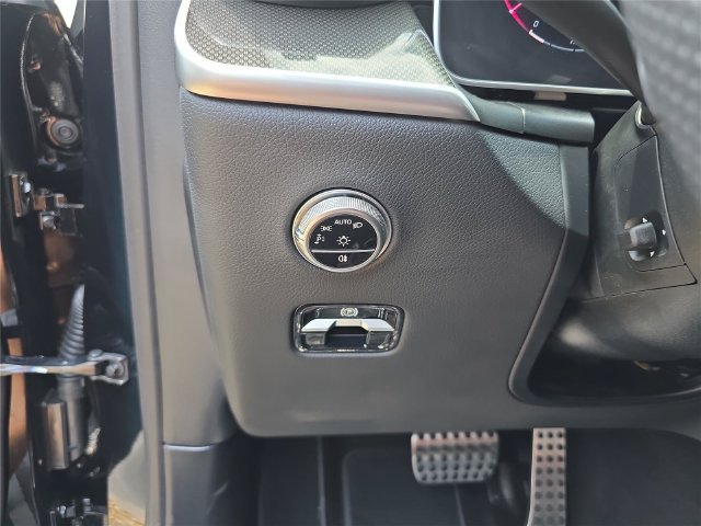 New 2026 Mercedes-Benz GLC 300 4MATIC image 34
