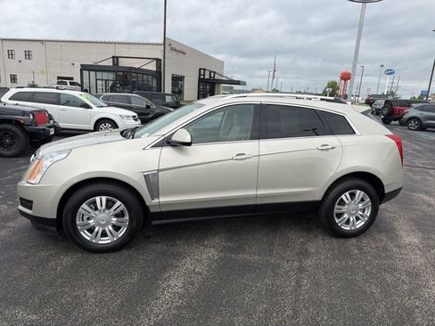 Used 2014 Cadillac SRX Luxury FWD image 2
