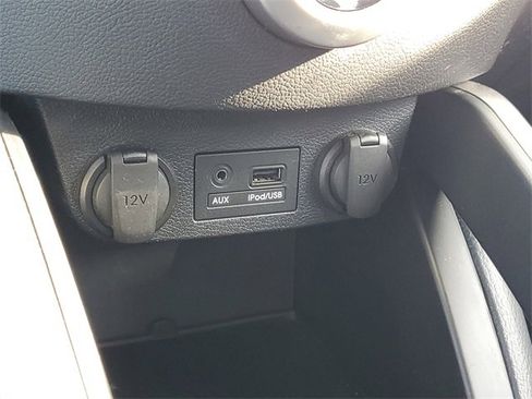 Used 2013 Hyundai Veloster w/ Tech Pkg image 25