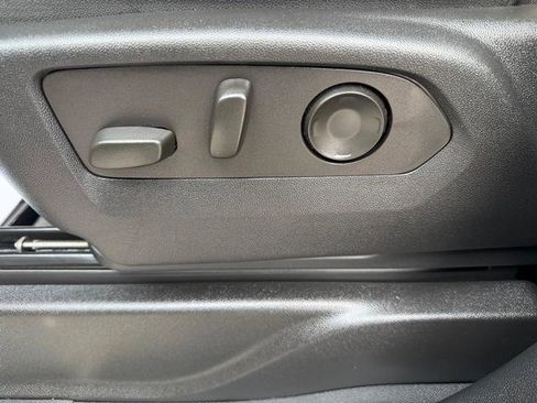 Used 2024 Chevrolet Tahoe Premier w/ Premium Package image 10