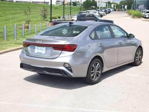 Used 2024 Kia Forte LXS FWD image 5