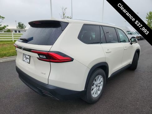 Used 2024 Toyota Grand Highlander AWD image 8