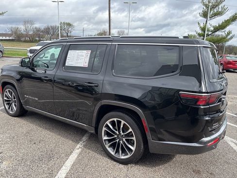 Used 2022 Jeep Wagoneer Series III w/ Premium Group I AWD/4WD image 19
