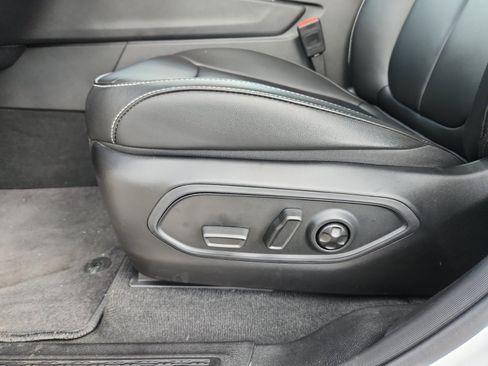 Used 2025 Jeep Grand Cherokee Limited w/ Trailer Tow Package image 14