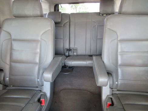 Used 2020 GMC Yukon XL Denali image 21