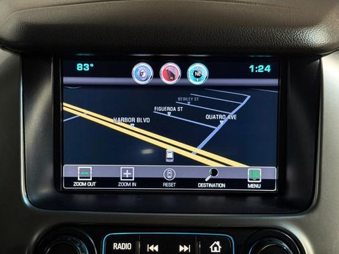 Used 2015 Chevrolet Suburban LT RWD image 48