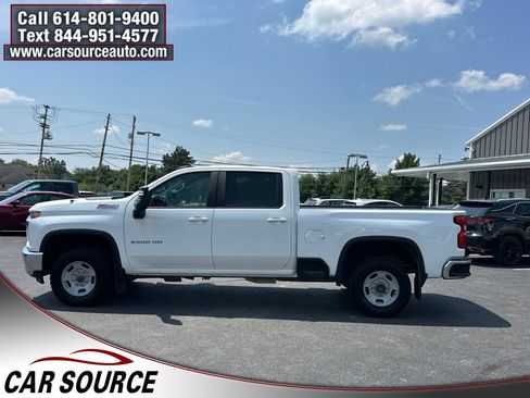 Used 2020 Chevrolet Silverado 2500 LT w/ Convenience Package AWD/4WD image 3