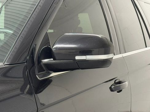 Used 2019 Ford Expedition XLT w/ Equipment Group 202A image 16