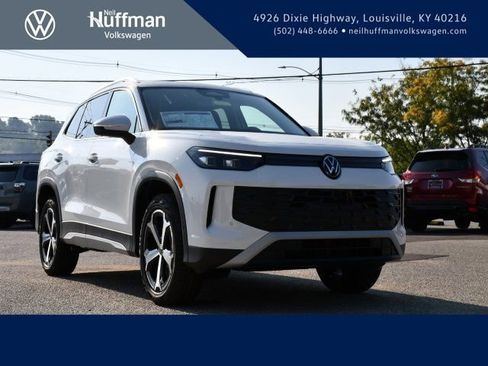 New 2025 Volkswagen Tiguan SE image 1