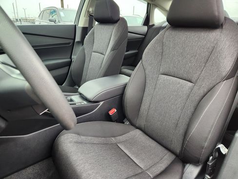 Certified 2025 Honda Accord SE image 7