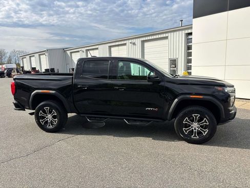 Used 2023 GMC Canyon AT4 w/ AT4 Premium Package AWD/4WD image 2