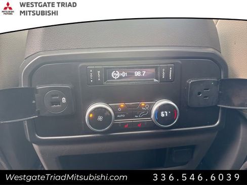 Used 2021 Ford Expedition Limited image 27