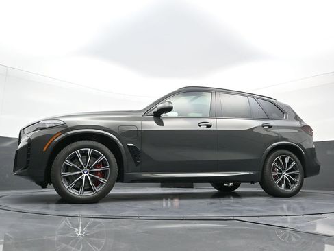 New 2026 BMW X5 xDrive50e w/ M Sport Package image 28