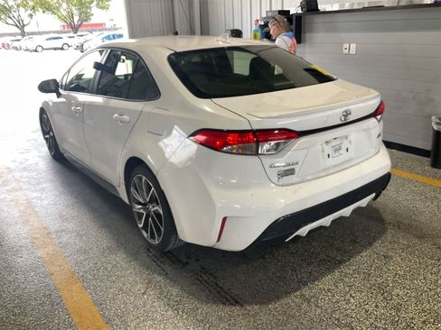 Used 2022 Toyota Corolla SE FWD image 5