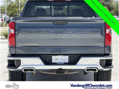Certified 2021 Chevrolet Silverado 1500 LTZ w/ Z71 Off-Road Package AWD/4WD image 5