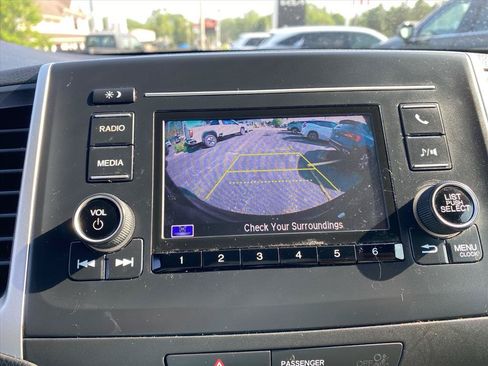 Used 2019 Honda Pilot LX image 13