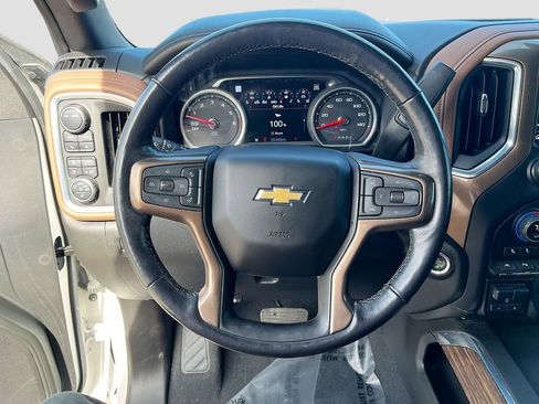 Used 2021 Chevrolet Silverado 1500 High Country w/ Technology Package image 11
