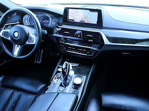 Used 2018 BMW M550i xDrive M550i xDrive image 21
