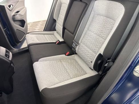 Used 2022 Chevrolet Equinox LS image 25
