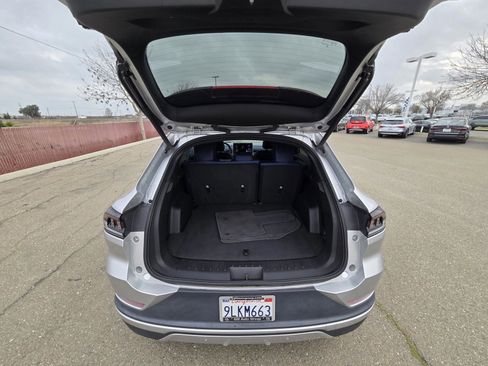 Used 2023 VinFast VF 8 Plus image 9