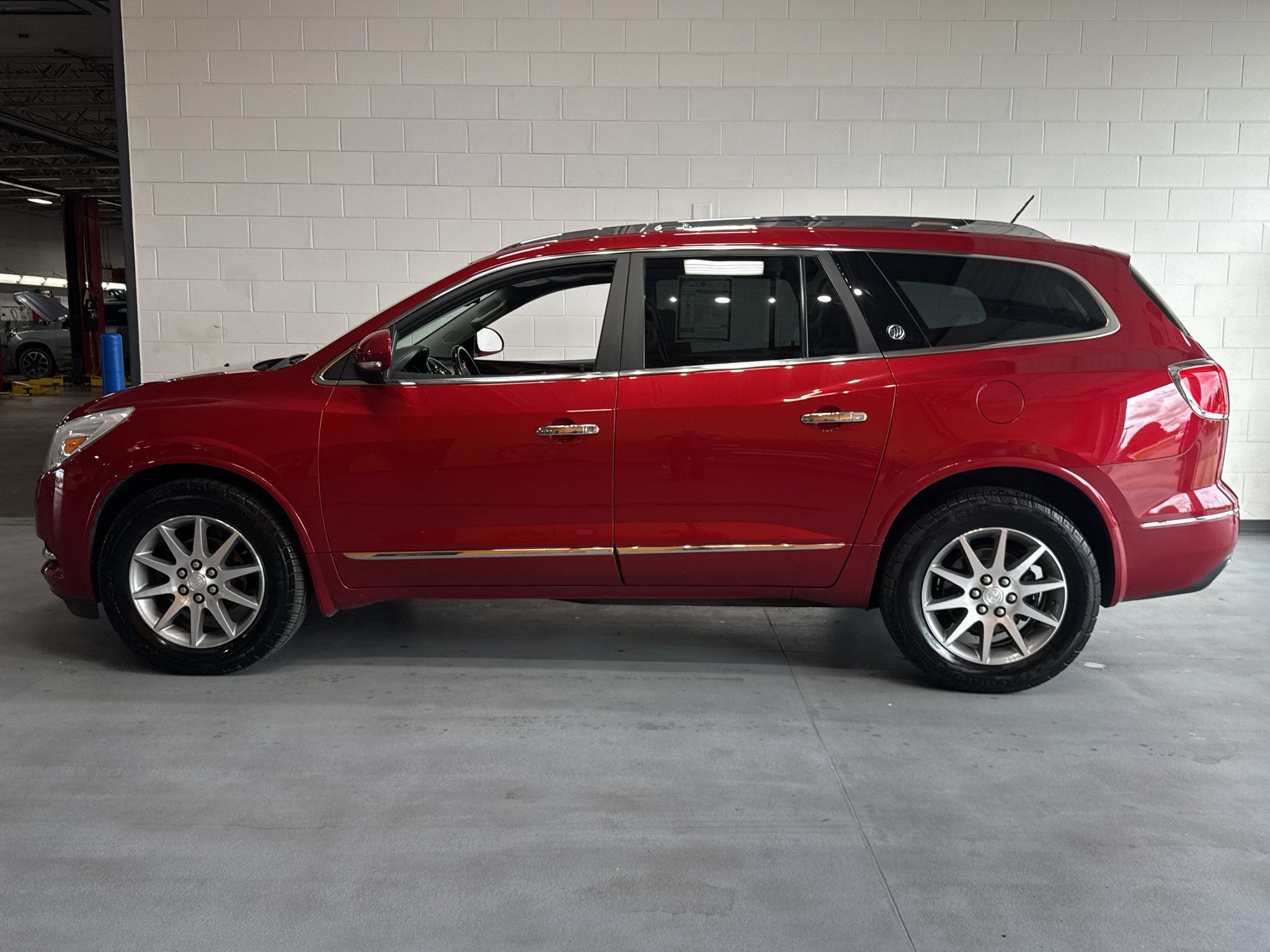 Used 2014 Buick Enclave Leather w/ Trailering Provision Package AWD/4WD image 2