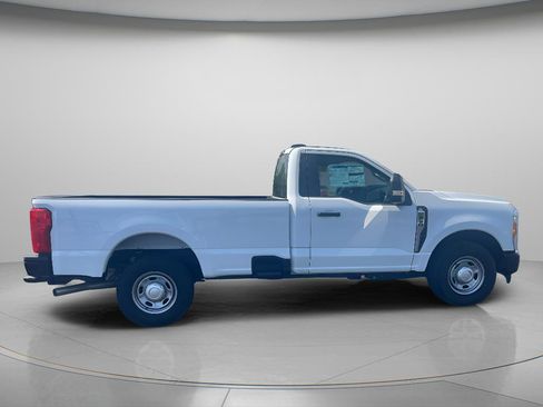 Used 2023 Ford F250 XL RWD image 12