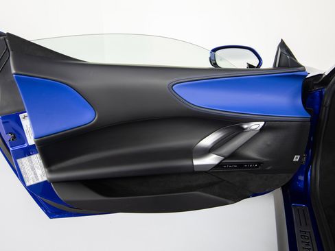 Certified 2022 Ferrari SF90 Spider image 32