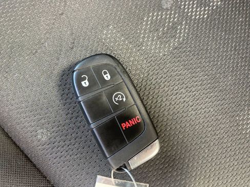 Used 2017 Jeep Renegade Sport w/ Power & Air Group FWD image 33