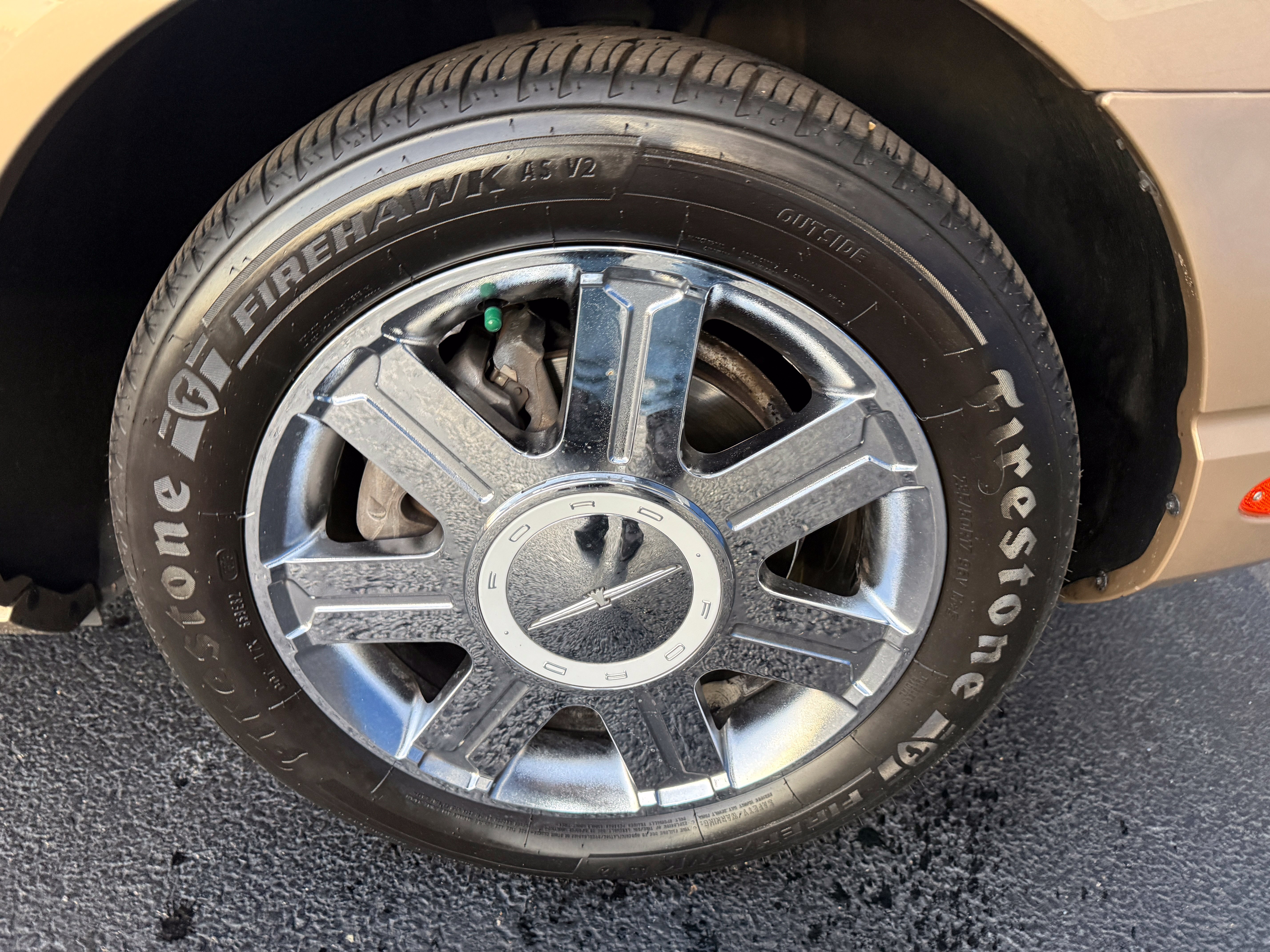 Used 2005 Ford Thunderbird RWD image 20