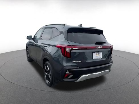 Used 2025 Kia Seltos S FWD image 11