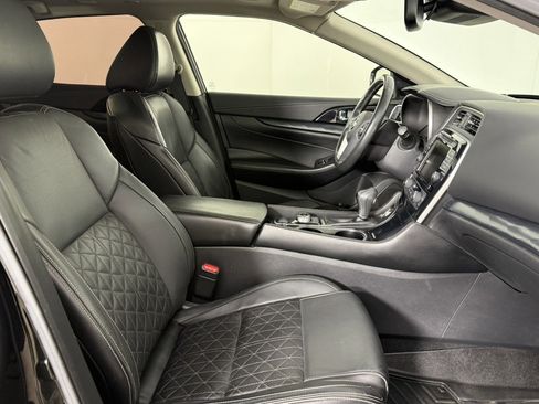 Used 2022 Nissan Maxima Platinum FWD image 10