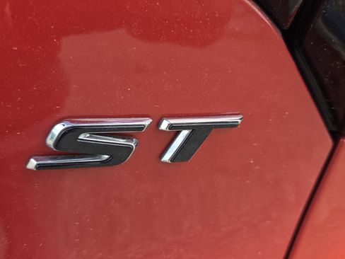 Used 2024 Buick Encore GX Sport Touring w/ Experience Buick Package image 17