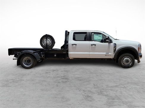 New 2024 Ford F550 4x4 Crew Cab Super Duty w/ XL Chrome Package image 12