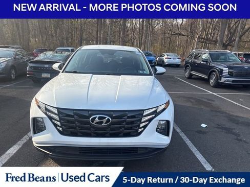 Used 2024 Hyundai Tucson SE image 2