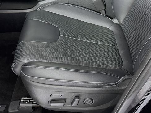 Used 2023 Hyundai Santa Fe Limited image 20