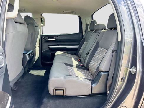 Used 2019 Toyota Tundra SR5 w/ SR5 Upgrade Package AWD/4WD image 22