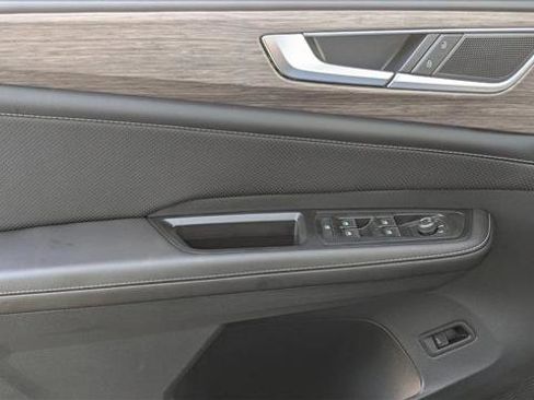 New 2026 Volkswagen Atlas SEL image 10