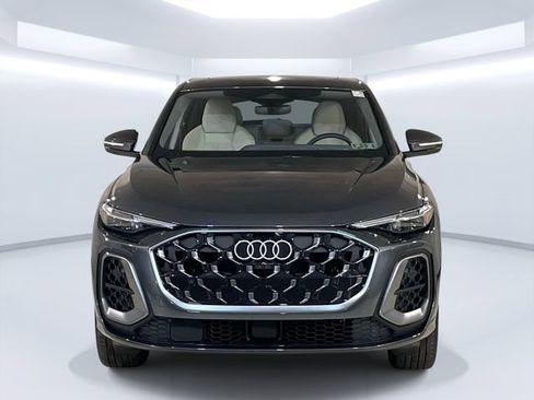 Used 2025 Audi Q5 Premium Plus AWD/4WD image 10