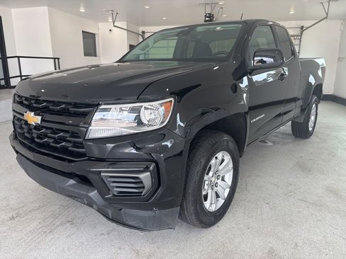 Used 2022 Chevrolet Colorado LT w/ Fleet Safety Package image 4