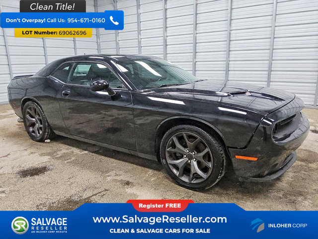 Used 2015 Dodge Challenger SXT Plus RWD image 5