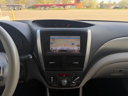 Used 2011 Subaru Forester 2.5X Premium w/ All-Weather Pkg image 27