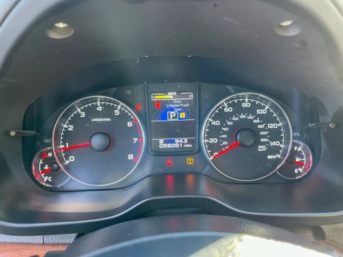 Used 2013 Subaru Outback 2.5i Limited AWD/4WD image 18