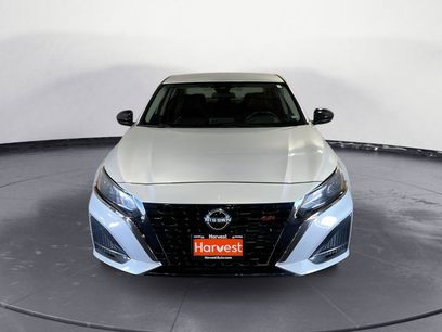 Used 2024 Nissan Altima 2.5 SR