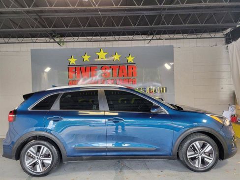 Used 2020 Kia Niro LXS image 9